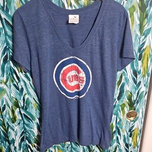 5th & Ocean Womens Chicago Cubs V Neck Tee - Size XL